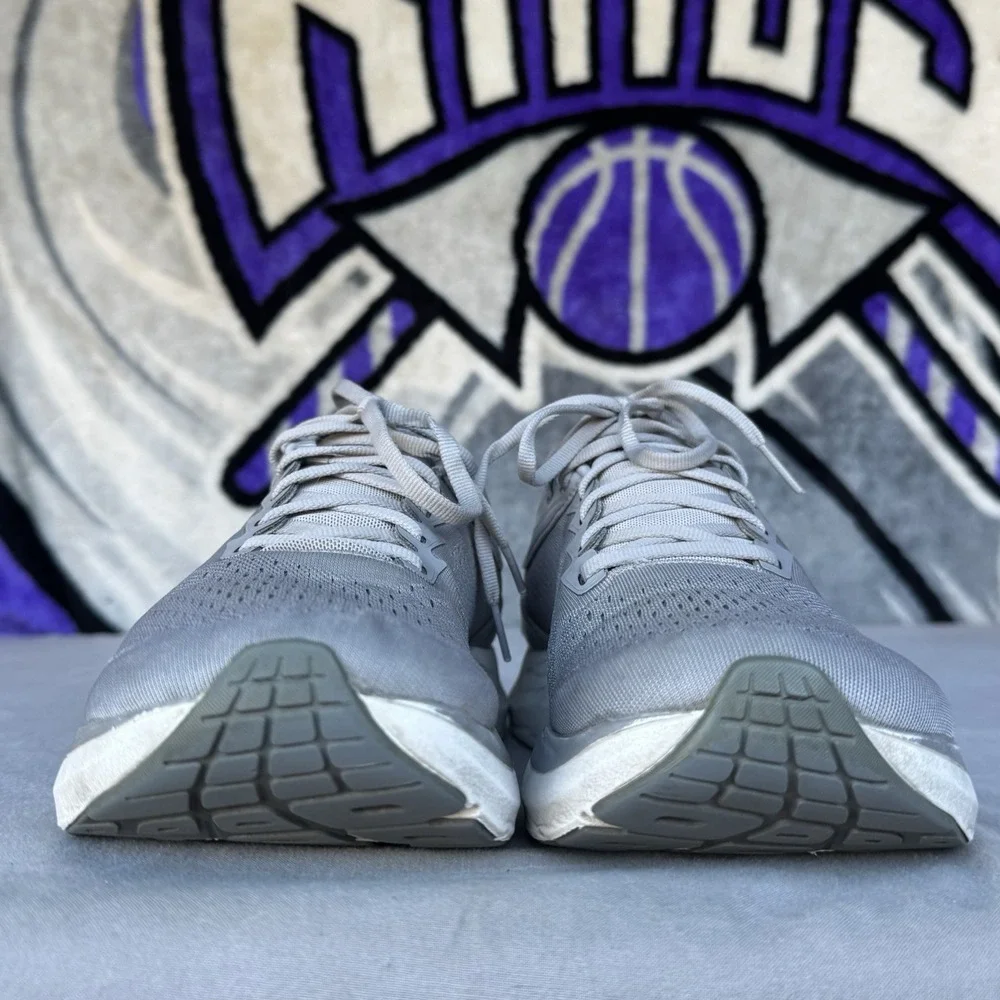 Size 9 - Topo Athletic Phantom 3 Men's Running Shoes Grey Mesh‎ Maximum Cushion